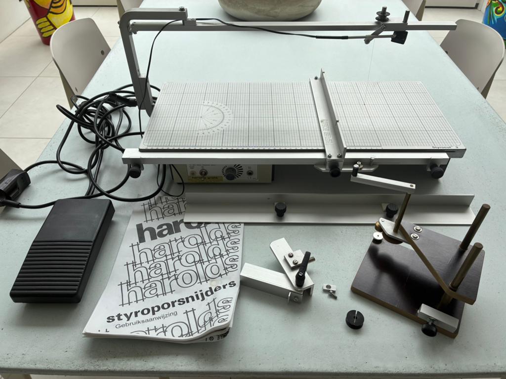 Styrocut 3 - Foamsnijder - maquettebouw, Ophalen, Zilver, Gebouwen, Zo goed als nieuw