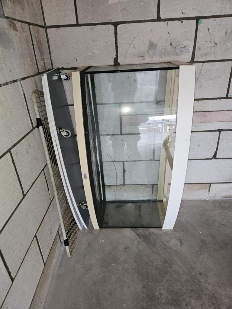 Vision Aquarium 160L, Ophalen, Inclusief deksel, Zo goed als nieuw, Leeg aquarium