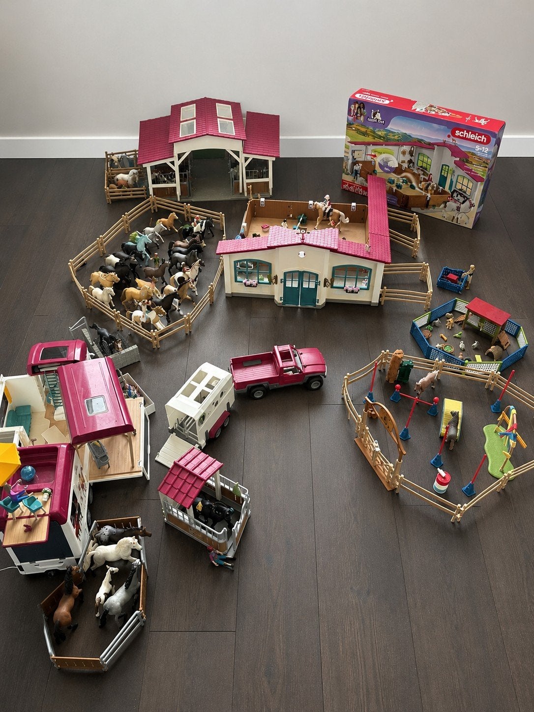 Grote Schleich set: Vrachtwagen, Rijhal, Stallen en meer!, Ophalen of Verzenden