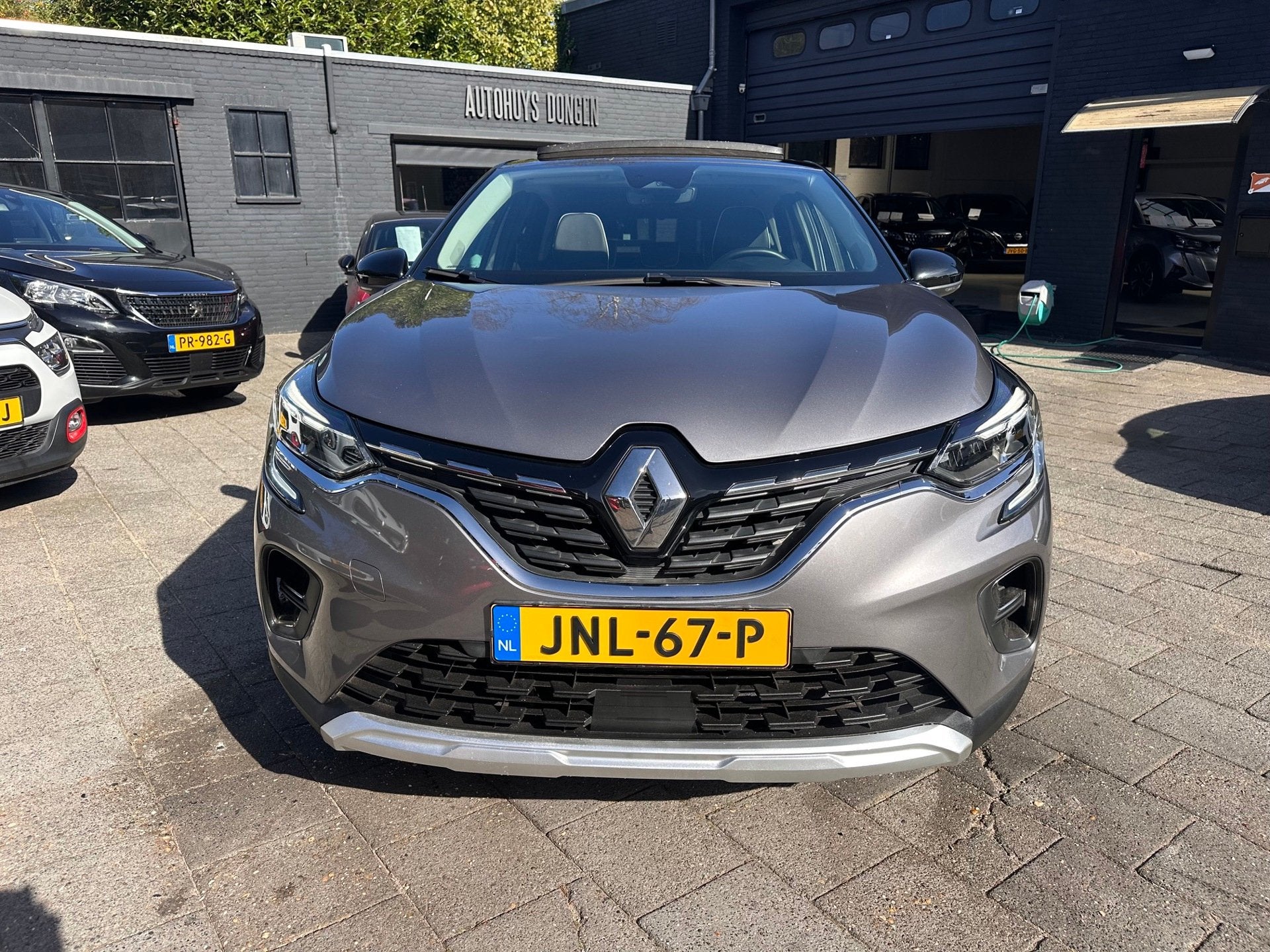 Renault Captur 1.0 TCe Intens (2021) | Panoramadak | Carplay, Voorwielaandrijving, Dealer onderhouden, Gebruikt, Zwart