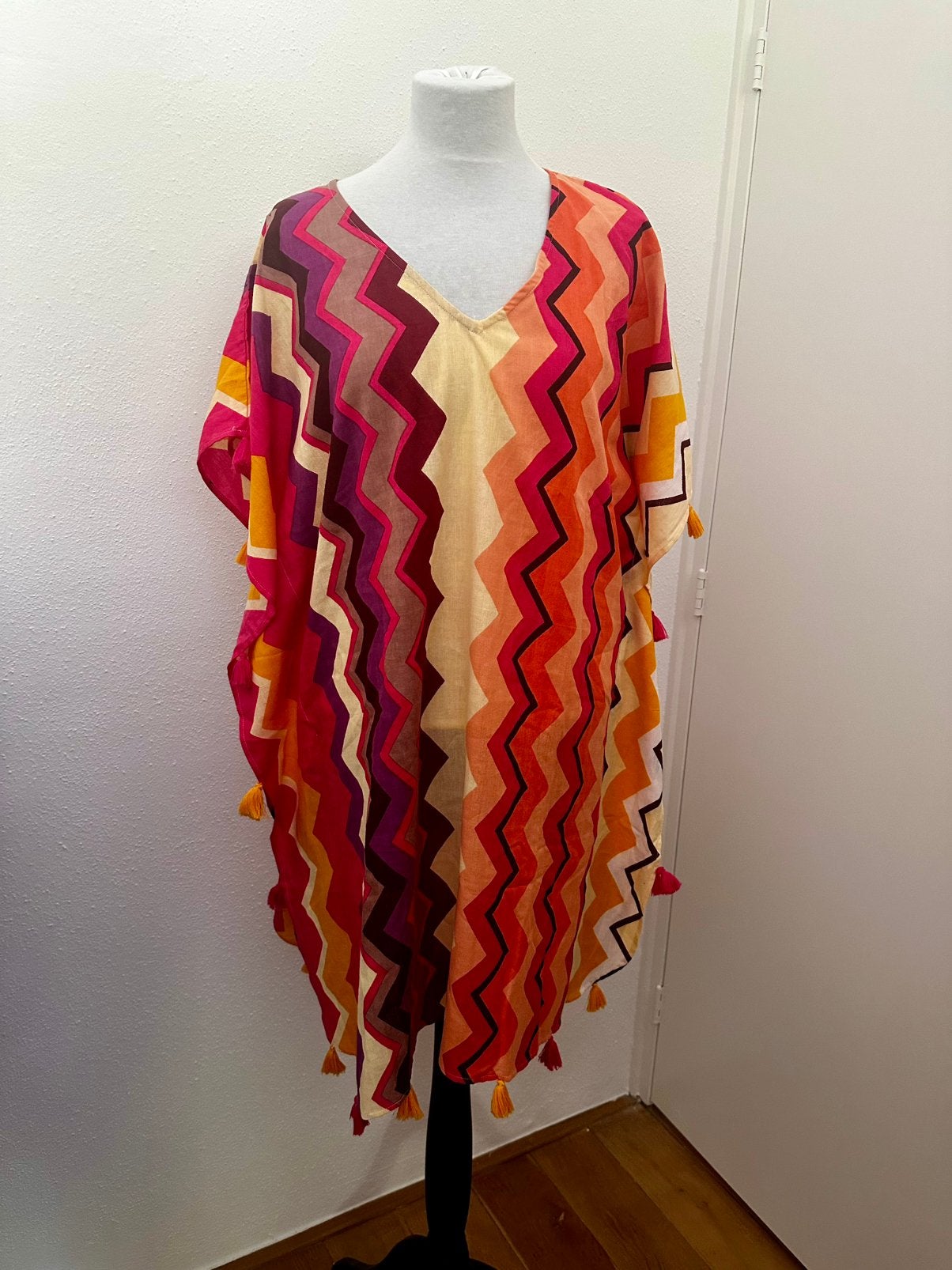 Kbas Kaftan met zigzagprint en kwastjes, Ophalen, Meerkleurig, Maat 42/44 (L), Nieuw