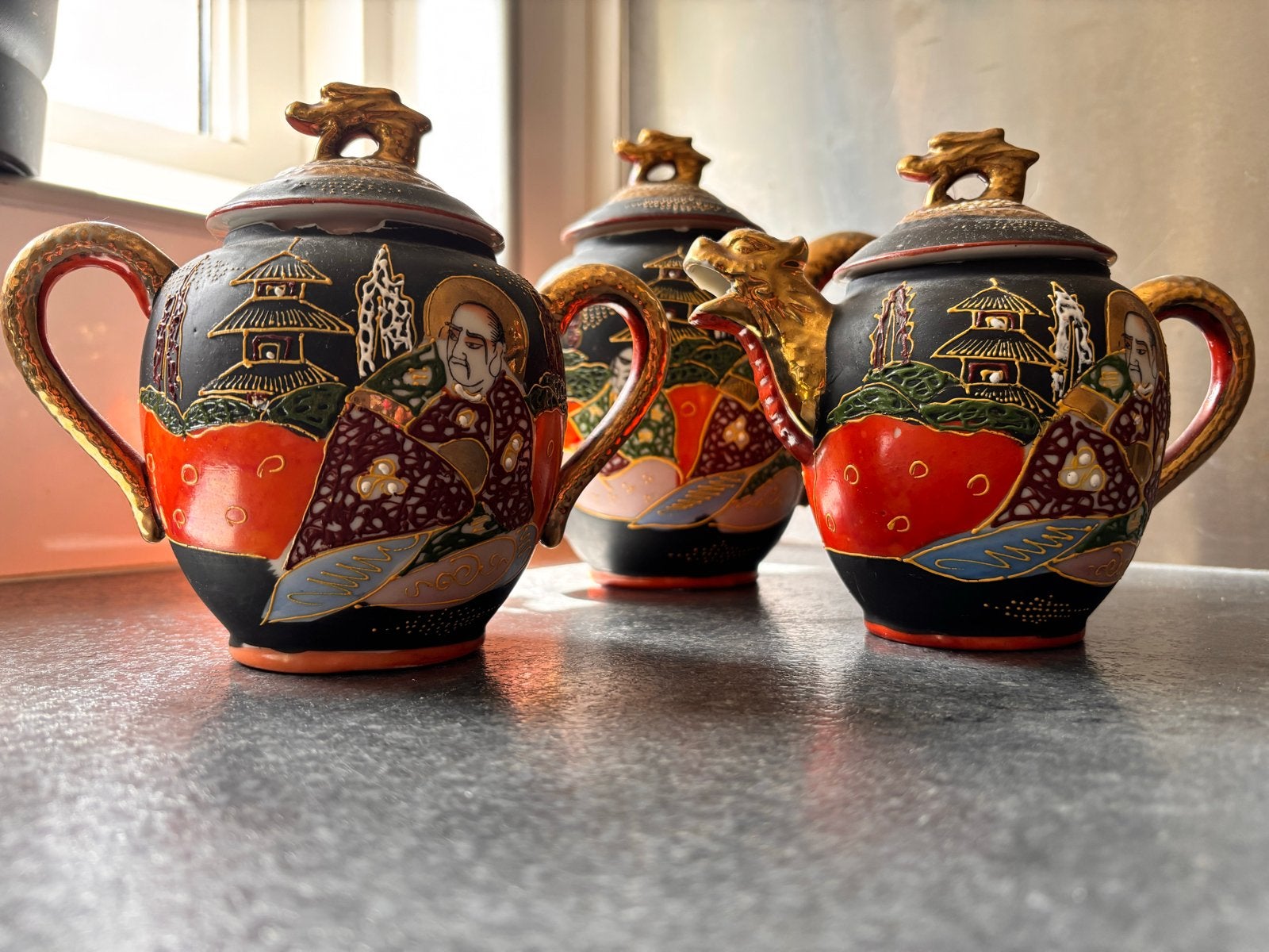 Chinees Thee Servies: Koffiepot, Suikerpot, Melkpot, Antiek en Kunst, Antiek | Servies compleet, Ophalen