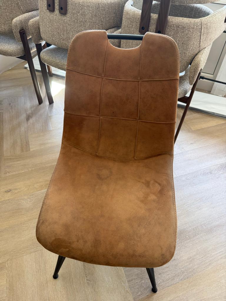 Cognac Eetkamerstoel - Stijlvol en Comfortabel, Huis en Inrichting, Stoelen, Ophalen, Gebruikt, Bruin, Stof