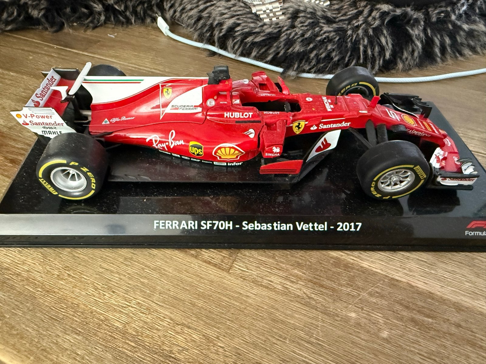 Ferrari SF70H Sebastian Vettel 2017 modelauto, Ophalen, Zo goed als nieuw