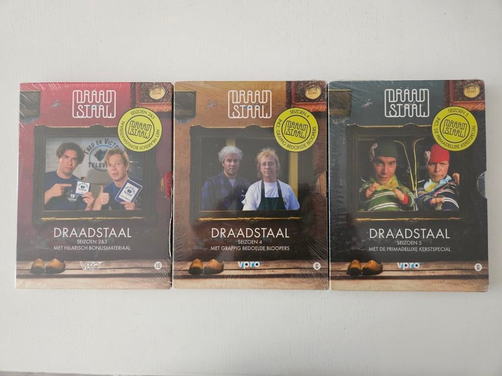 DVD-sets: Draadstaal - Seizoen 2 t/m 5 - Nieuw in verpakking, Boxset, Ophalen of Verzenden, Komedie, Vanaf 6 jaar