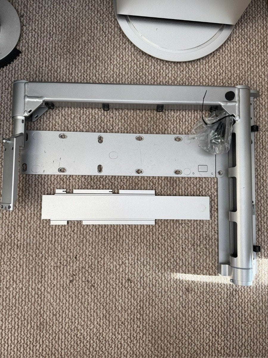 Bang & Olufsen Avant muurbeugel 55”, 75 en 85”, Ophalen, Zo goed als nieuw