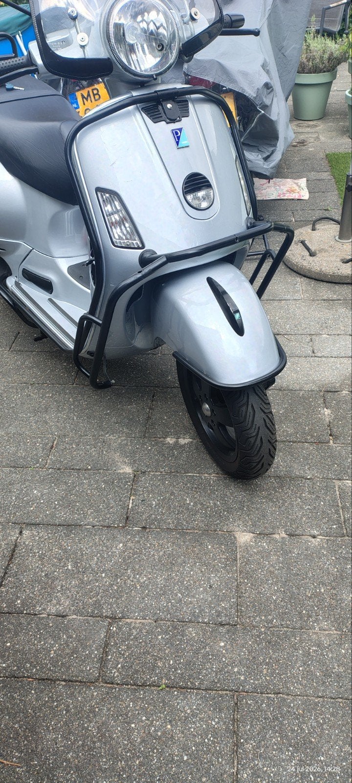 voorste valbeugel vespa 200 gt ( lees advertentie!!), Fietsen en Brommers, Ophalen, Gebruikt, Benzine, Overige modellen
