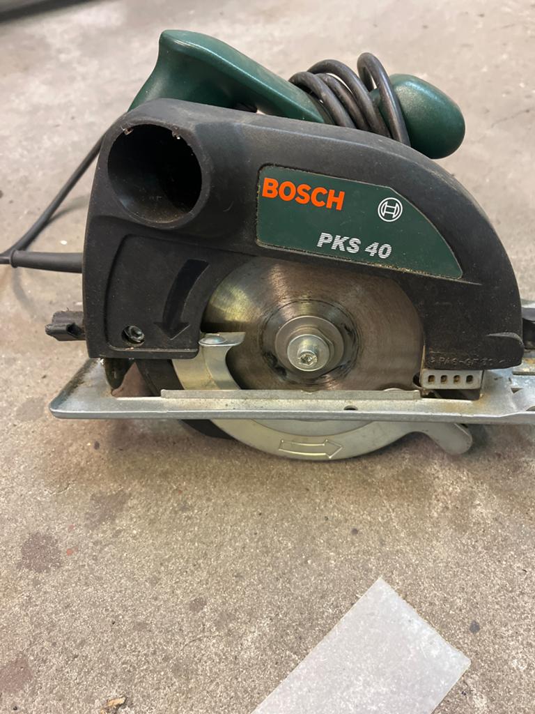 Bosch PKS 40 Cirkelzaag - 600W, Gebruikt, Gebruikt, Cirkelzaag, 600 tot 1200 watt, Ophalen of Verzenden