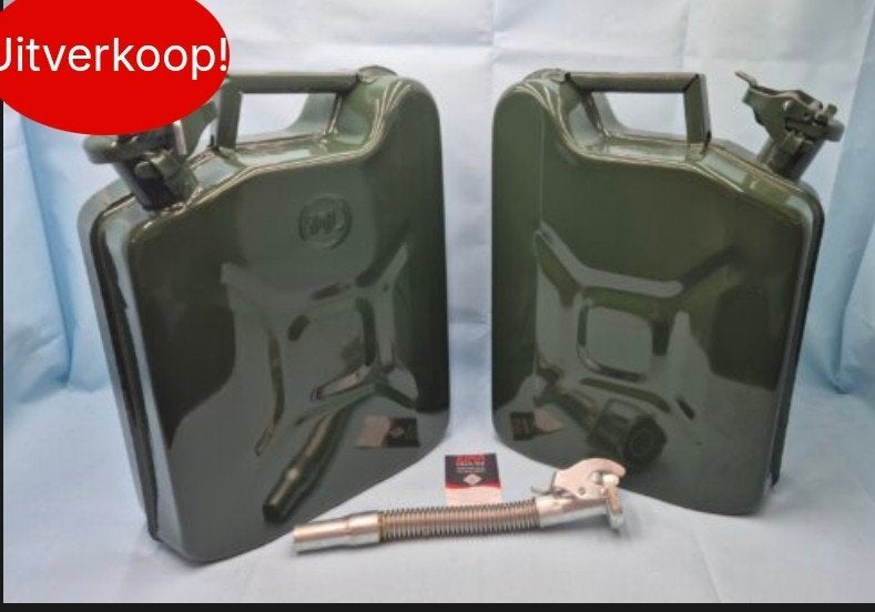 2 jerrycans 10 liter metaal + GRATIS schenktuit, Ophalen of Verzenden, ., ., .