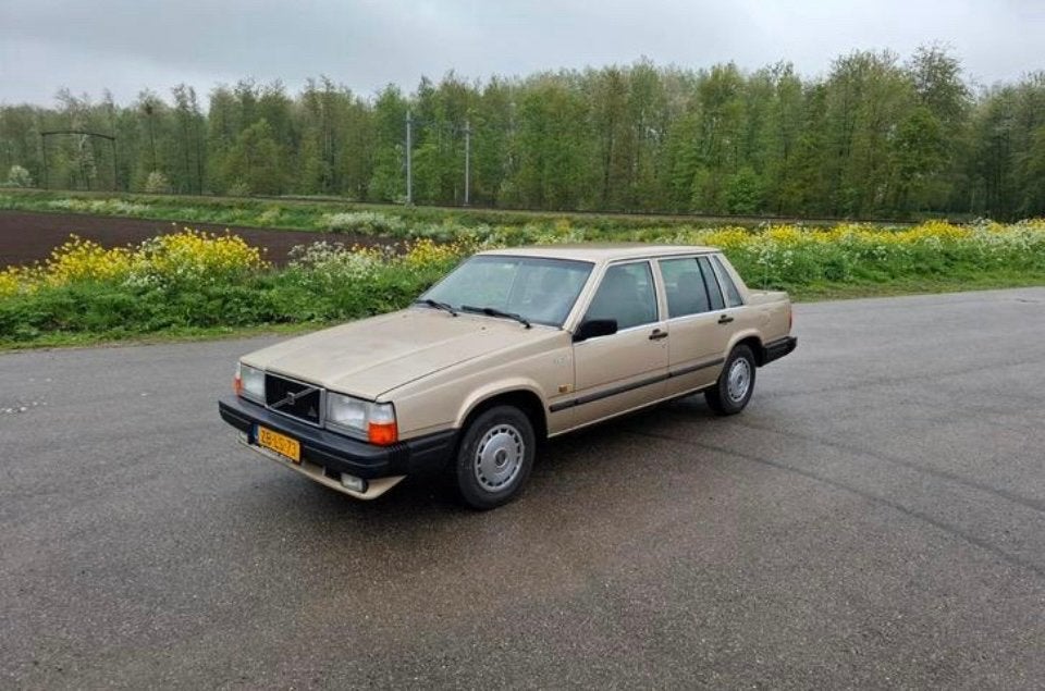 Volvo 740 2.3 GL AUT K6 1986, Automaat, 4 cilinders, Beige, 650 kg