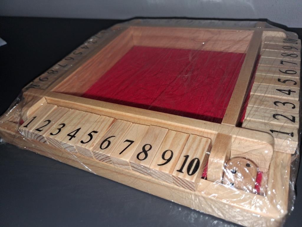 Shut the Box - Klassiek dobbelspel, Hobby en Vrije tijd, Gezelschapsspellen | Overige, Een of twee spelers, Ophalen of Verzenden