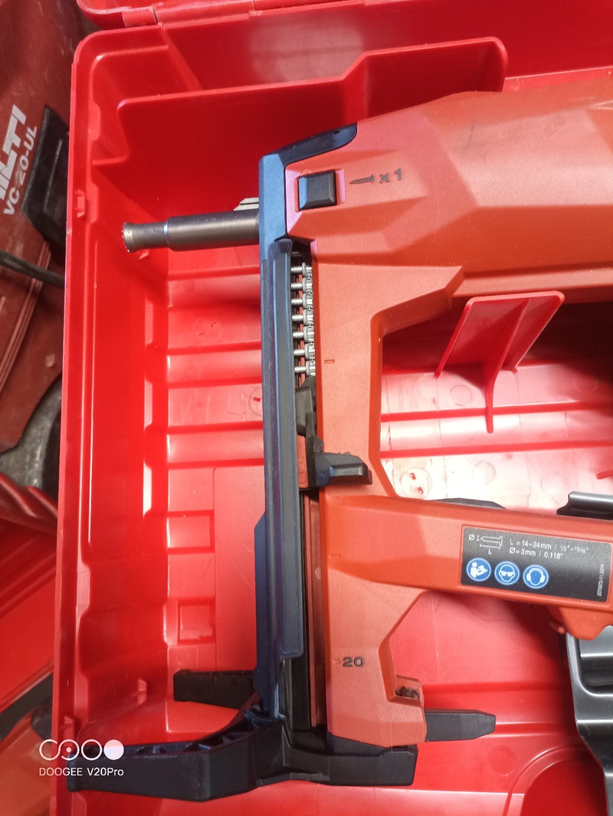 2x Hilti BX 3 Accu Spijkerpistool - Zo goed als nieuw, Doe-het-zelf en Verbouw, Ophalen of Verzenden, Zo goed als nieuw, Overige typen