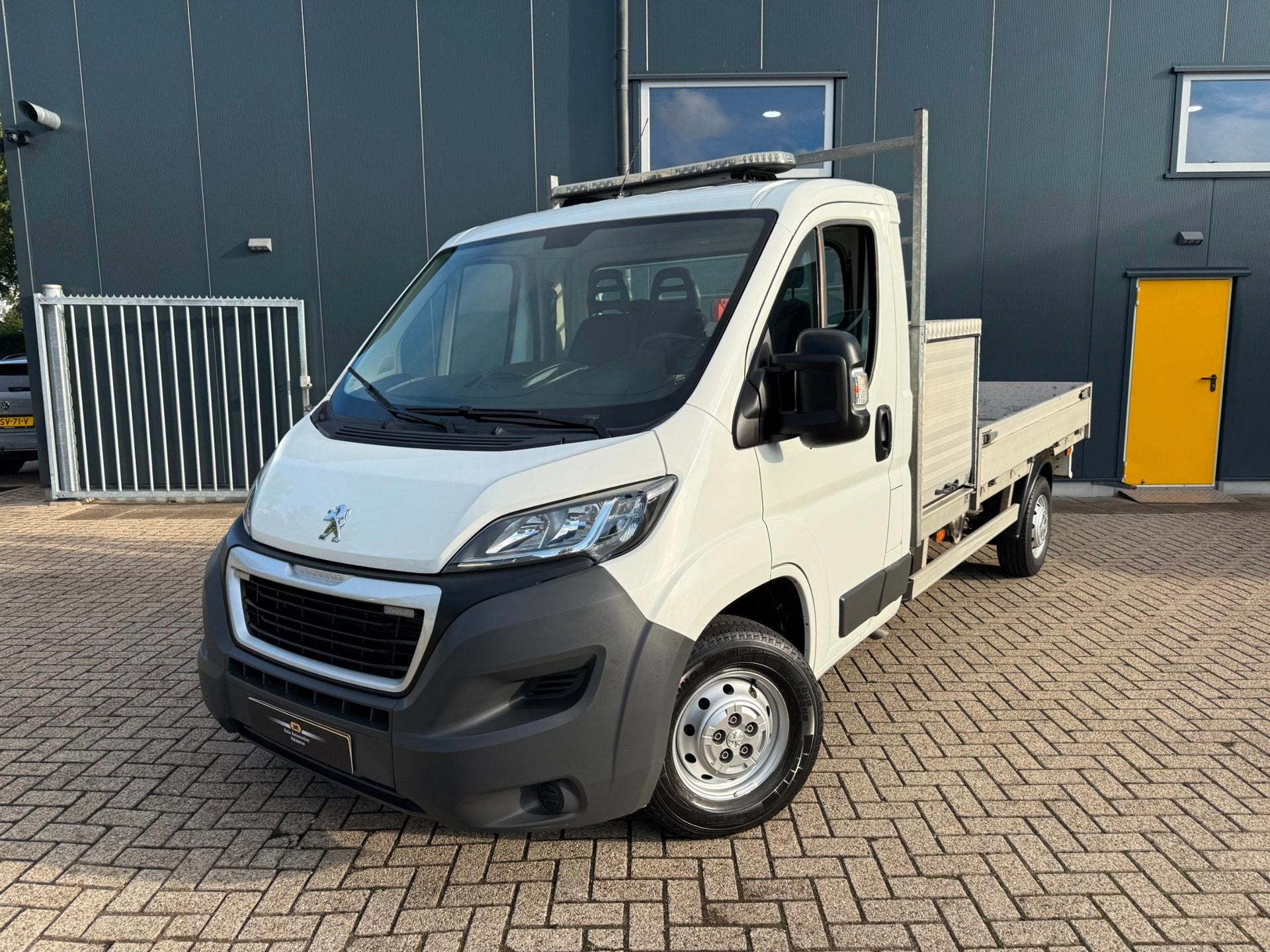 Peugeot Boxer 333 2.0 BlueHDI L2S Pick-Up * Kraan * Airco *, Voorwielaandrijving, Dealer onderhouden, Gebruikt, 4 cilinders
