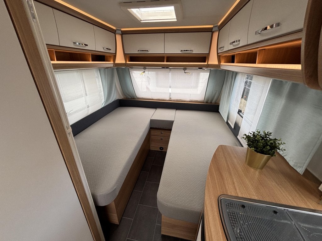 Dethleffs Camper 470ER Enkele bedden Mover Voortent Fietsrek, Caravans en Kamperen, Caravans, Rondzit, Bedrijf, Dethleffs, Overige typen