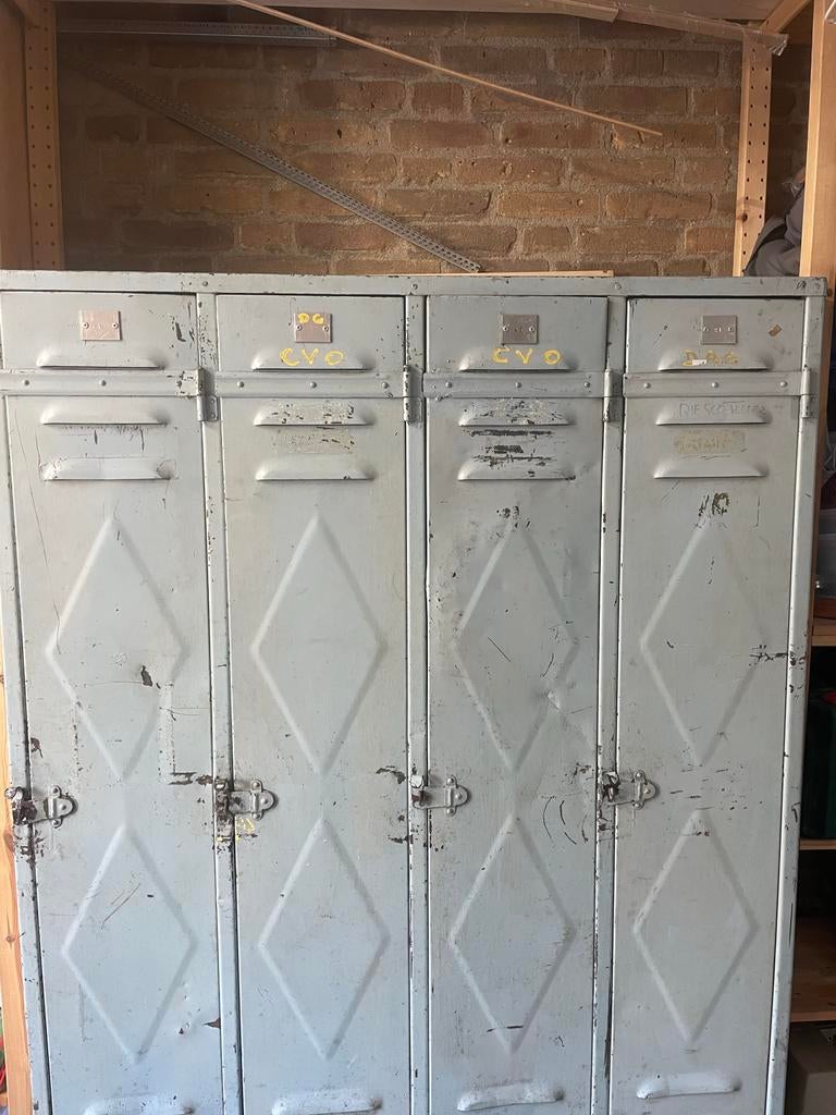Vintage locker kast (lichtblauw), Ophalen, Gebruikt