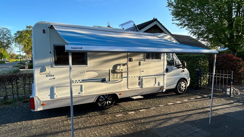 Camper Adria Coral 650SP 2.8 Jtd 128pk 2003 125000km, Caravans en Kamperen, Campers, Ringverwarming, Fiat, 6 tot 7 meter, Particulier
