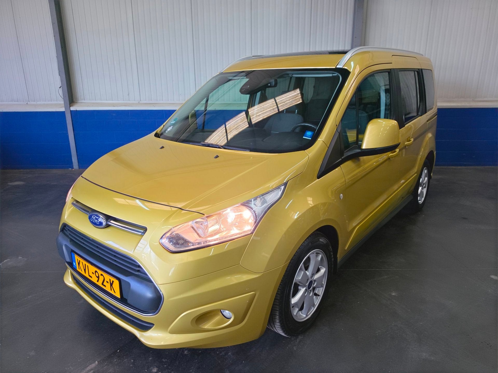 Ford Tourneo Connect Compact 1.0 Titanium, Auto's, Voorwielaandrijving, 12 maanden, Gebruikt, Euro 6