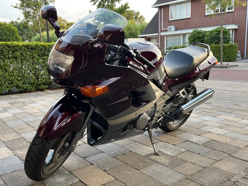 Kawasaki ZZR 600 - weinig Kilometers - Sportieve Toermotor, Motoren, Motoren | Kawasaki, Occasion, 4 cilinders, Motorrijbewijs A