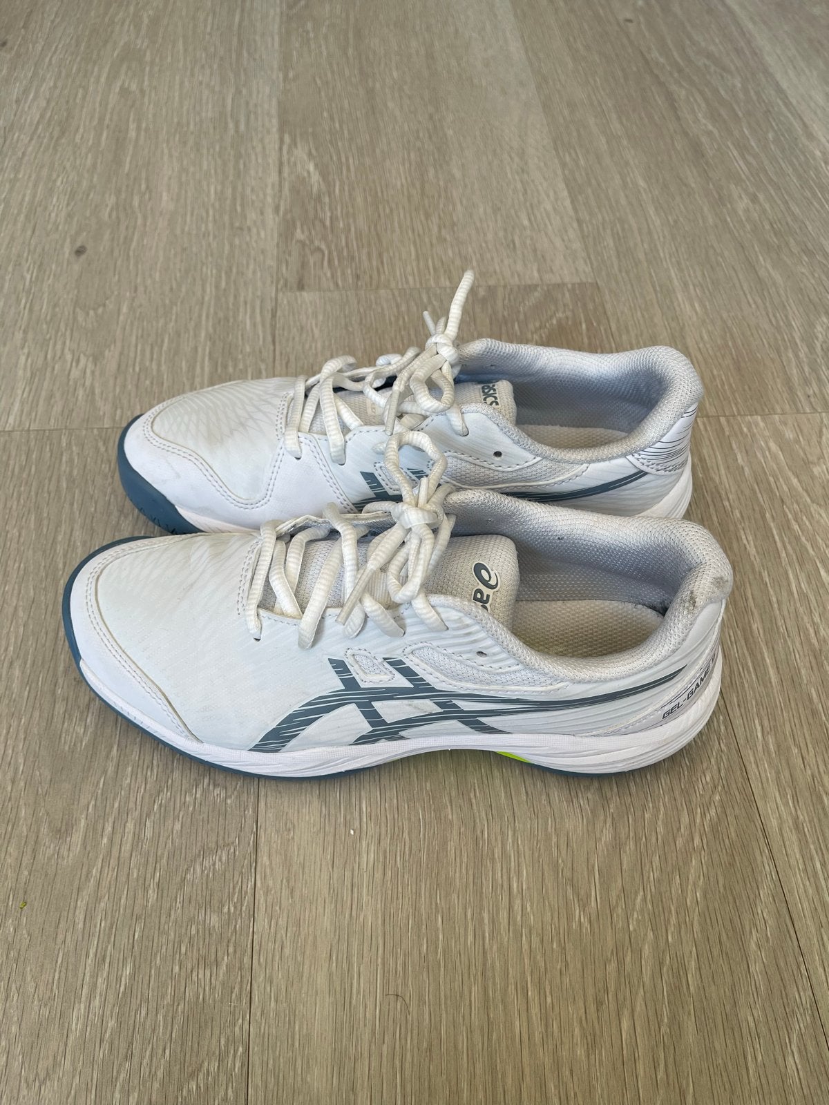 ASICS GEL-GAME 9 Tennisschoenen badminton schoenen- Maat 37, Ophalen of Verzenden, Zo goed als nieuw, Wit, Sportschoenen