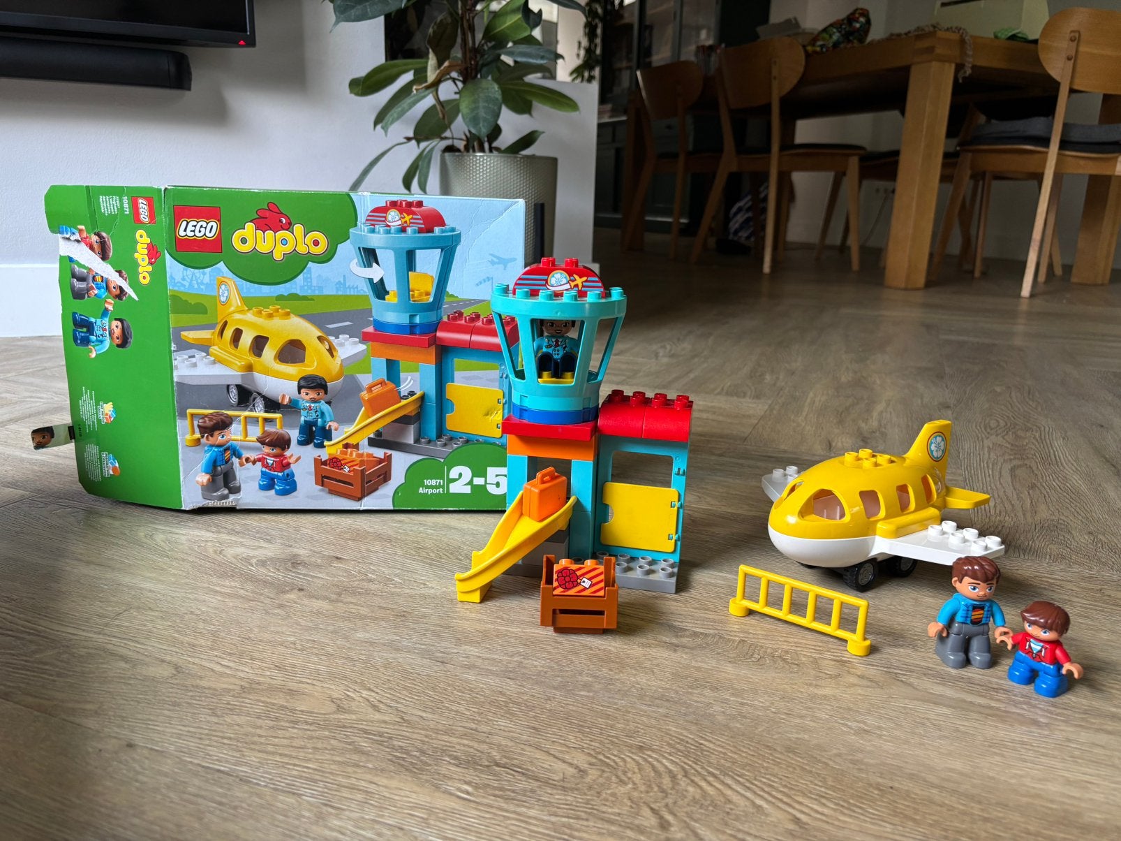 Duplo Vliegveld set 10871 met doos, Ophalen of Verzenden, Gebruikt, Duplo
