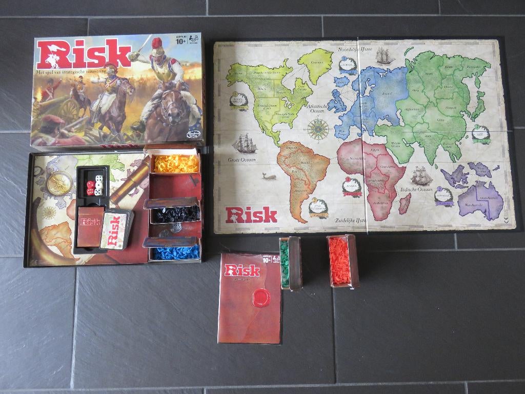 Risk, het spel van stategische verovering, vanaf 10 jaar., Hobby en Vrije tijd, Gezelschapsspellen | Bordspellen, Ophalen of Verzenden