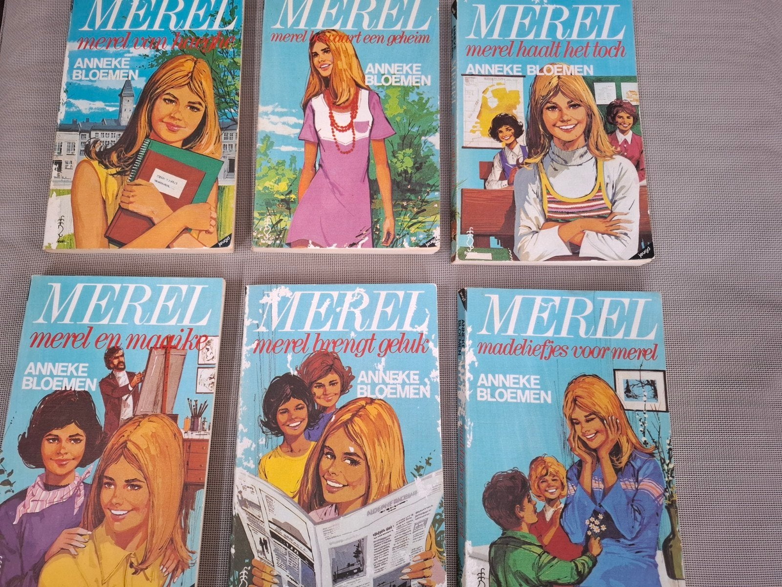 Merel boekenreeks van Anneke Bloemen - 6 delen, Boeken, Ophalen of Verzenden, Gelezen, Anneke Bloemen, Nederland
