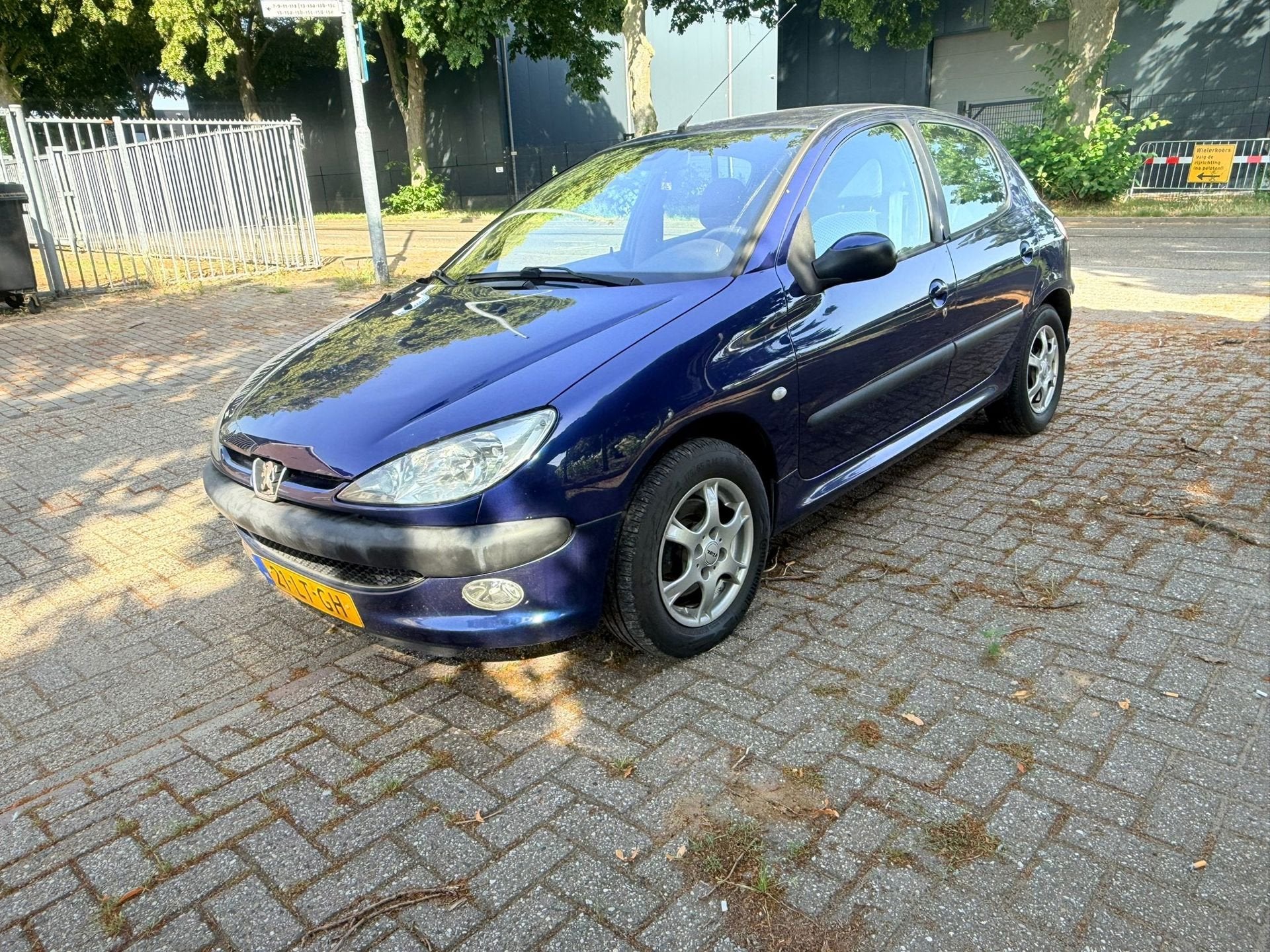 Peugeot 206 1.6 Benzine - Airco - APK 10-2026 - Rijdt goed, Auto's, Peugeot, Voorwielaandrijving, 4 cilinders, Blauw, Origineel Nederlands