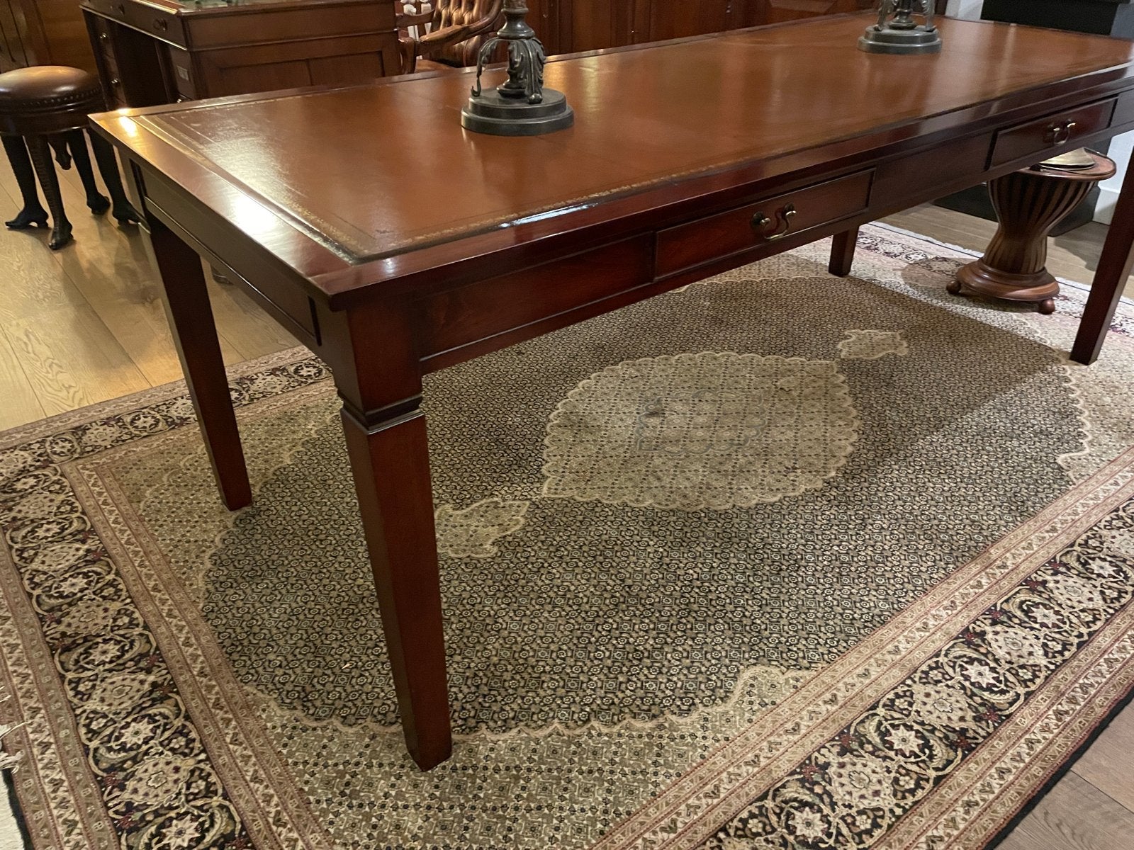 Mahonie Bibliotheek/Bureau Tafel met Bruin Leren Inleg, Ophalen