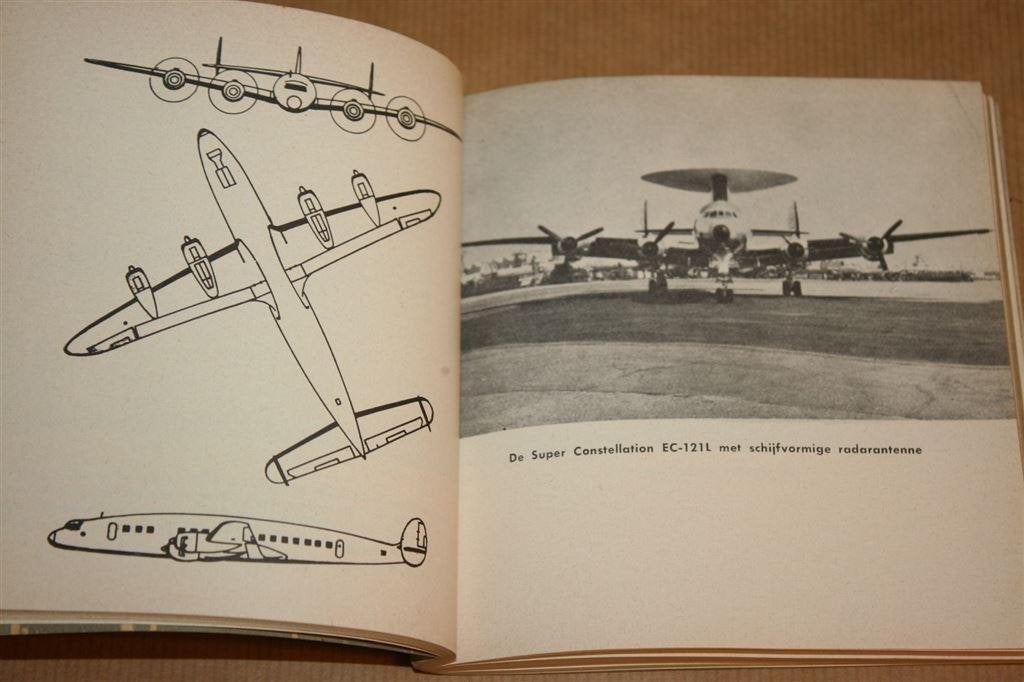 Boek - Amerikaanse militaire vliegtuigen, deel 2 - Wim Danna, Gebruikt, Schaalmodel, N.v.t., N.v.t.