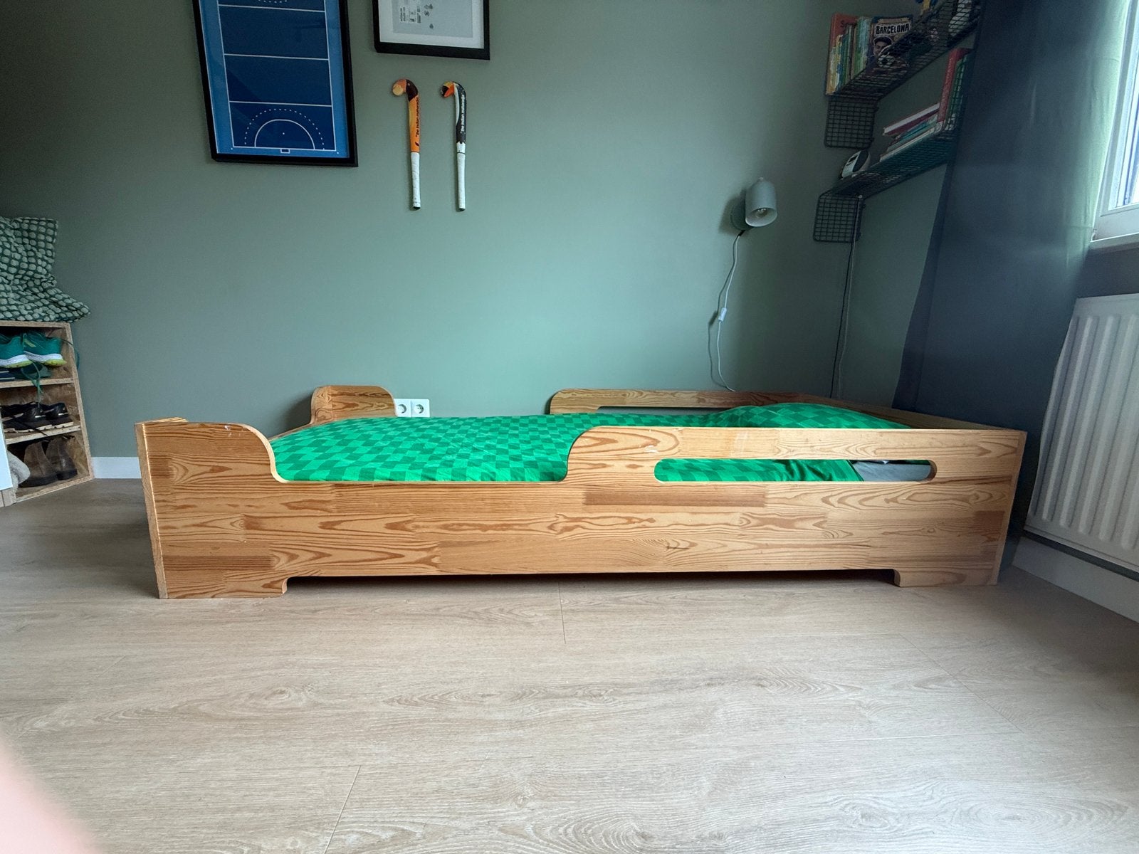 Petit Puk montessori bed BO, Kinderen en Baby's, Kinderkamer | Bedden, Ophalen, 85 tot 100 cm, Zo goed als nieuw, Lattenbodem