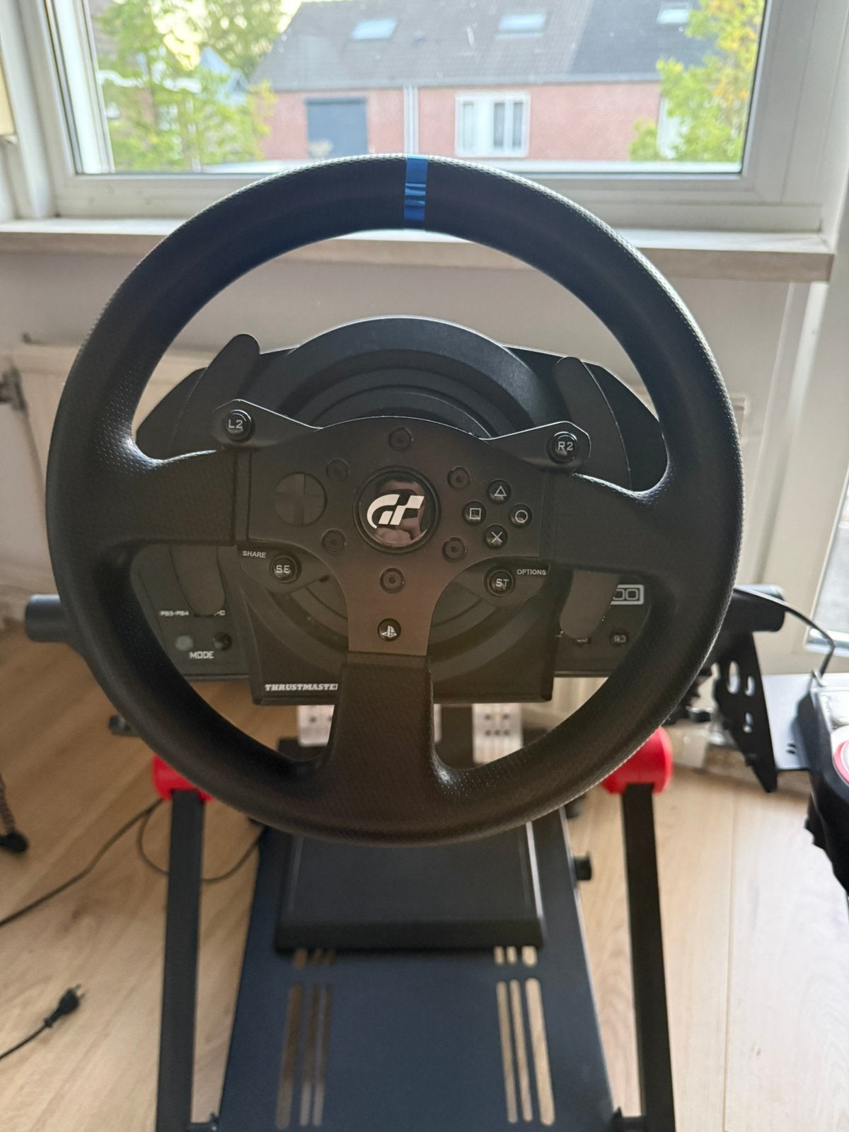 Foto 3 van Thrustmaster T300 RS GT + TH8S + racing stand