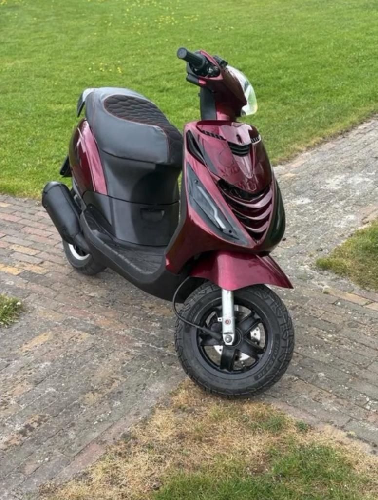 Opzoek naar 172cc zip( max €2000), Ophalen of Verzenden, Zo goed als nieuw, Benzine, Zip