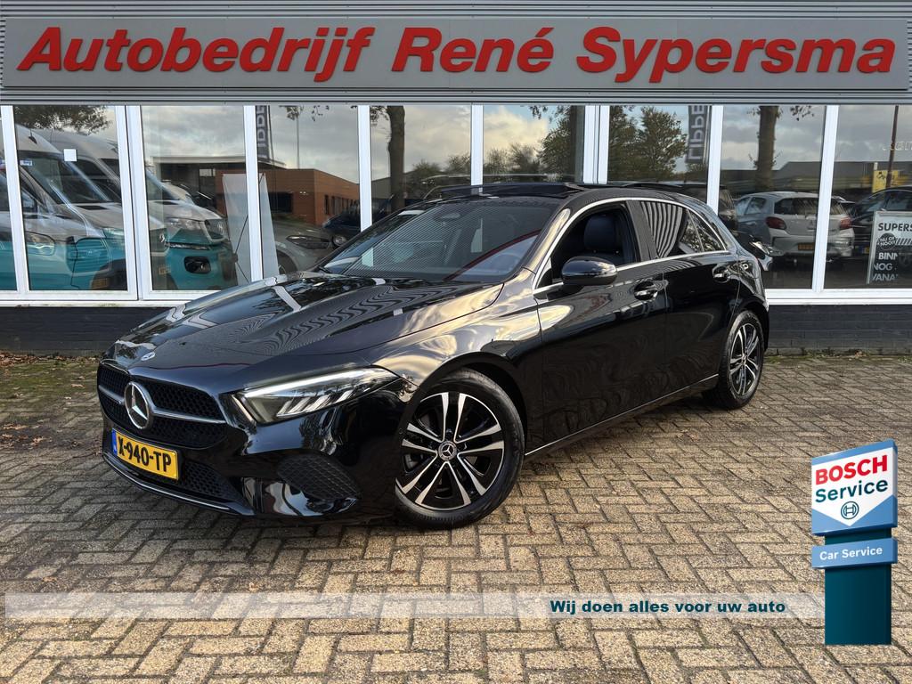 Mercedes-Benz A-Klasse 180 Business Line | Automaat | Pano |, Auto's, 136 pk, Gebruikt, 4 cilinders, Leder en Stof