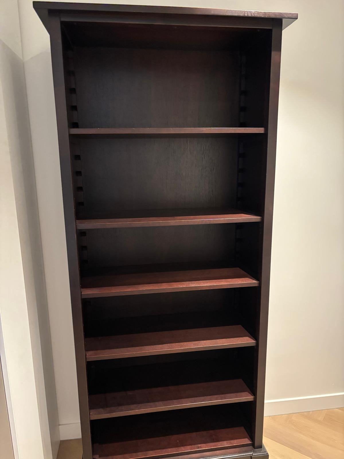 klassieke houten boekenkast / etagère, Huis en Inrichting, Kasten | Boekenkasten, Ophalen, Zo goed als nieuw, 25 tot 50 cm, Met plank(en)