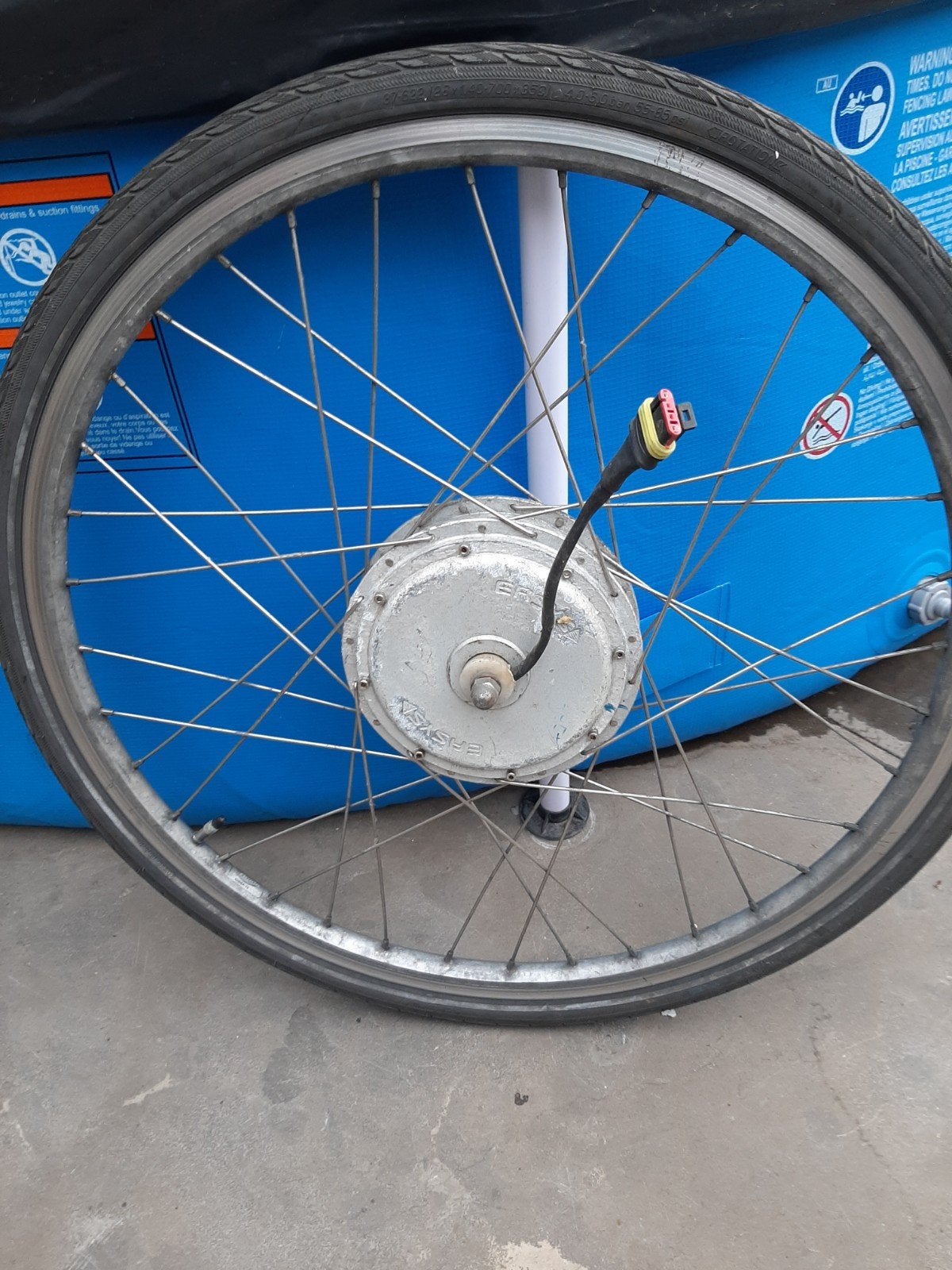 voorwiel motor electrische fietsen 24V en 36V  250 Watt, Fietsen en Brommers, Elektrische fiets, Ophalen of Verzenden, Zo goed als nieuw