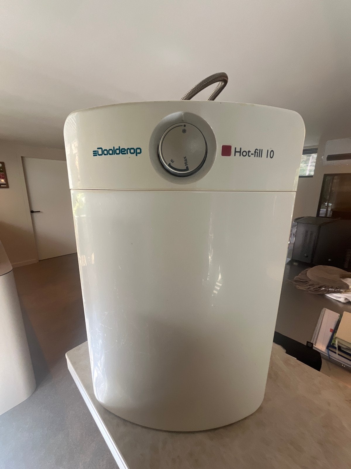 Daalderop Hot-fill 10 liter boiler - Gebruikt, werkt prima, 2 liter of meer, Ophalen, Gebruikt