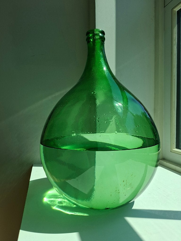 Grote groene gistfles met rieten mand, mandfles, Ophalen, Gebruikt, Glas, 50 cm