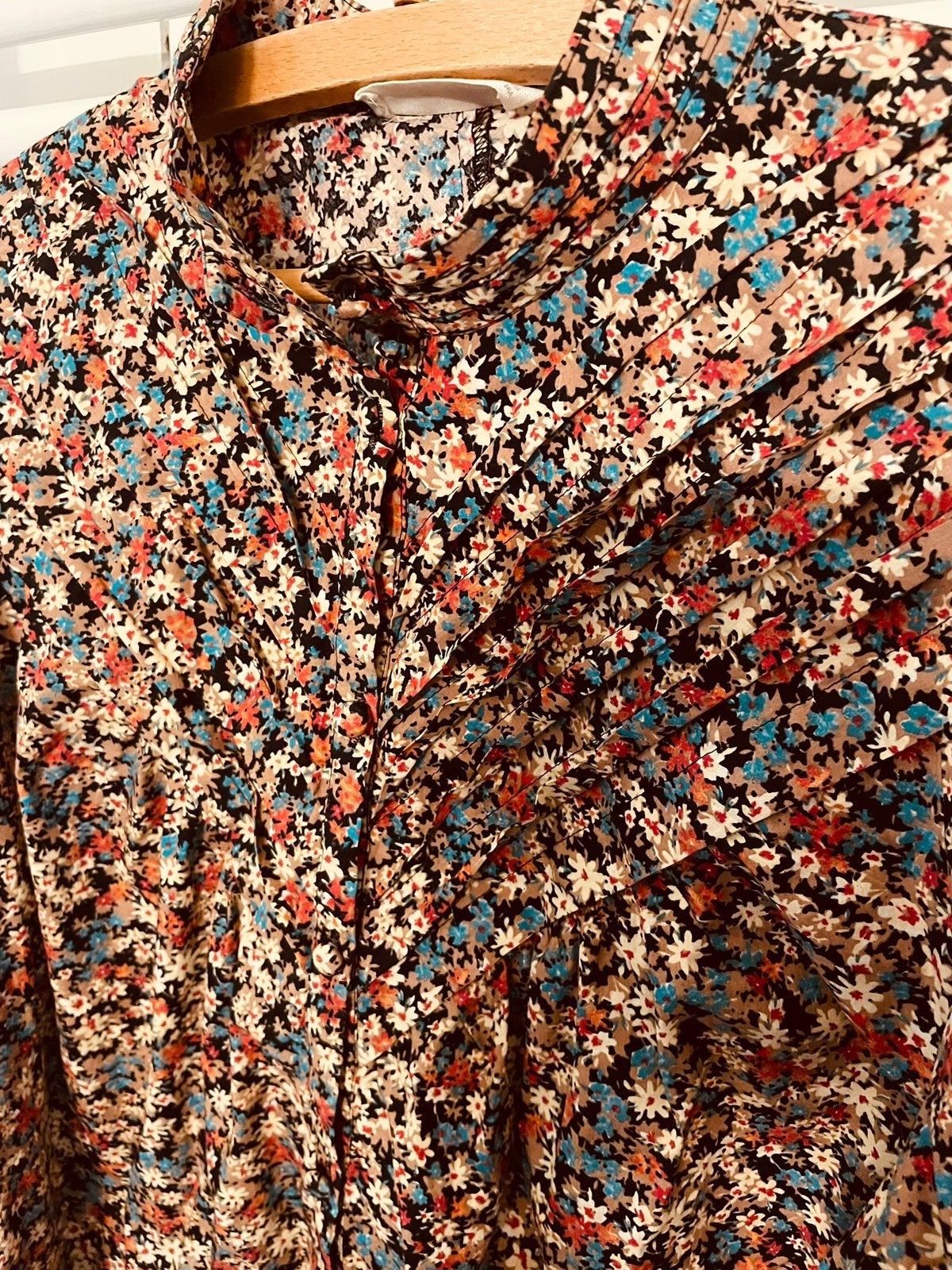 Mooie bloemen blouse, Ophalen of Verzenden, Zo goed als nieuw, Maat 38/40 (M), Meerkleurig