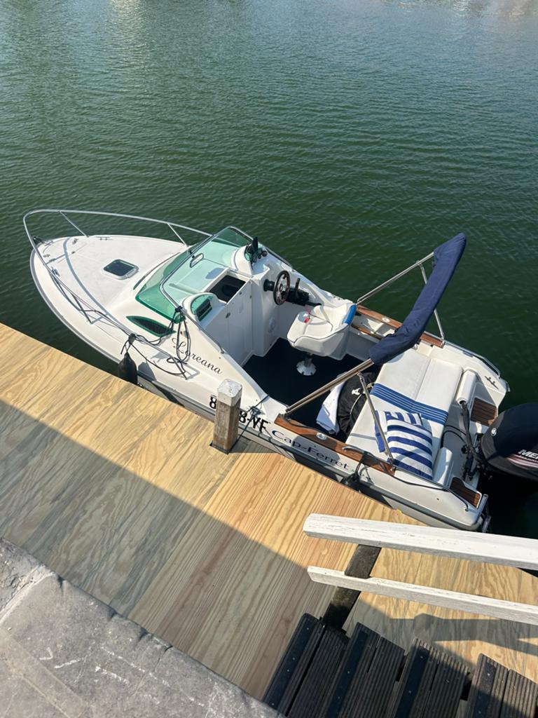 Cap ferret 550 cabin cruiser 5.50 mtr, Ophalen, Zo goed als nieuw