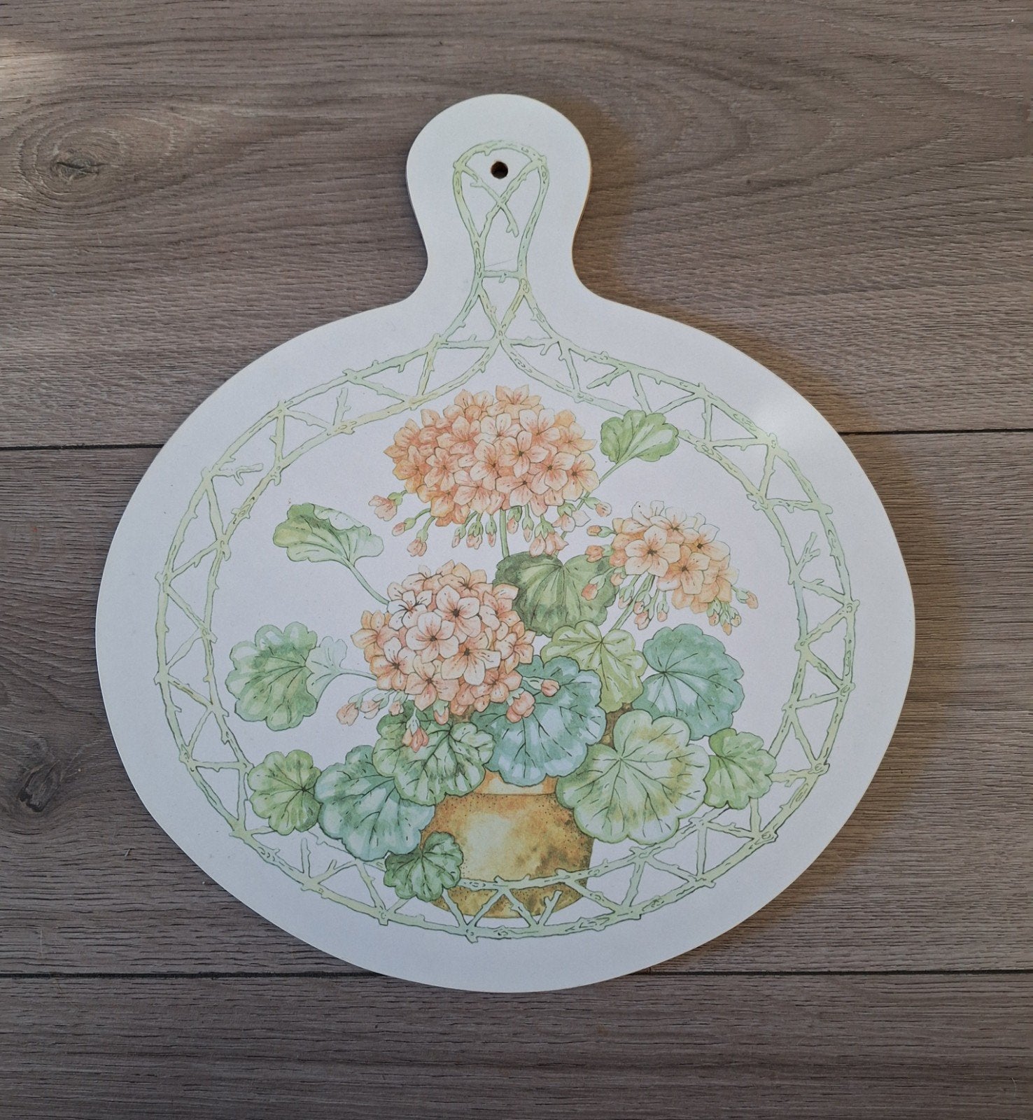 Vintage melamine snijplank kaasplank geranium 29x32 cm, Hout, Snij-/serveerplank, Ophalen of Verzenden, Zo goed als nieuw