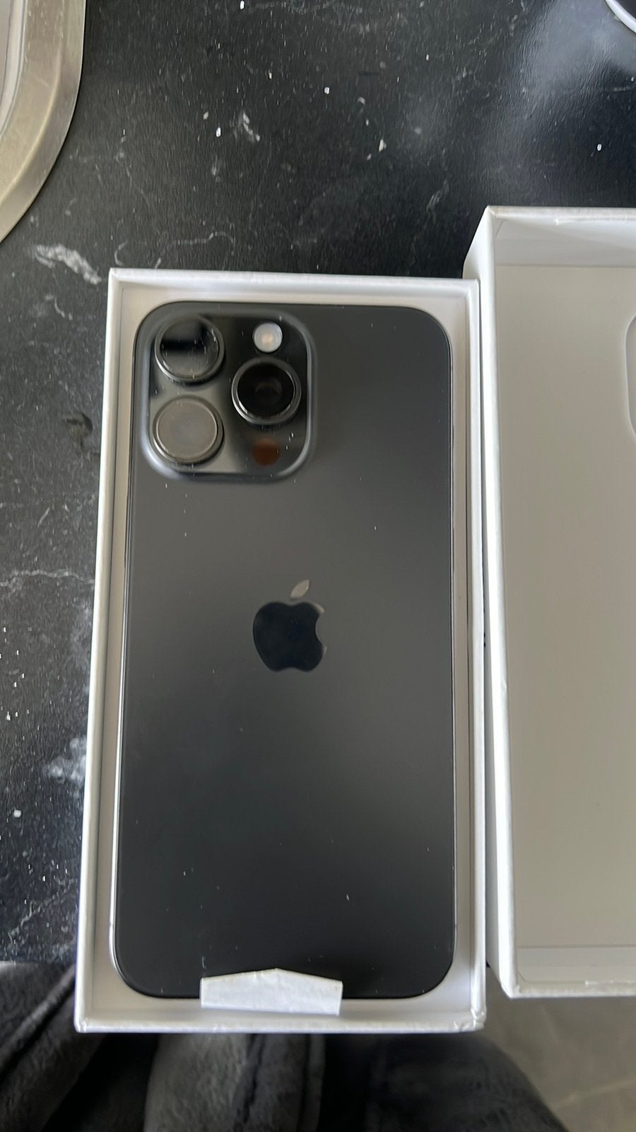Te koop Iphone 15 Pro Max 256 GB. Nieuw, IPhone 15 Pro Max, Nieuw, Zonder simlock, Grijs