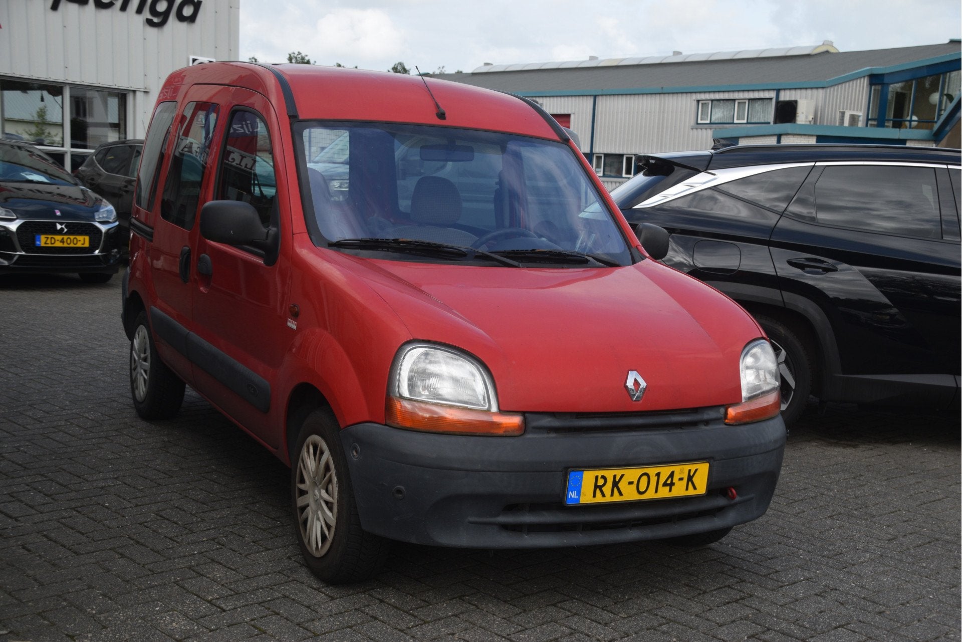 Renault Kangoo 1.4 Authentique Rolstoelbus | Airco | radio/C, Auto's, Stof, Gebruikt, 49 €/maand, Origineel Nederlands