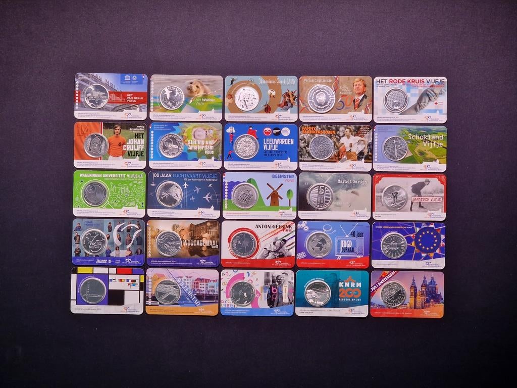 25x Uncirculated 5 en 10 euro coincards Nederland, Postzegels en Munten, Munten | Nederland, Ophalen, Koningin Beatrix, Euro's