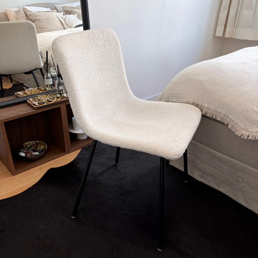 Stoel teddy off-white, Huis en Inrichting, Stoelen, Ophalen, Gebruikt, Wit, Eén