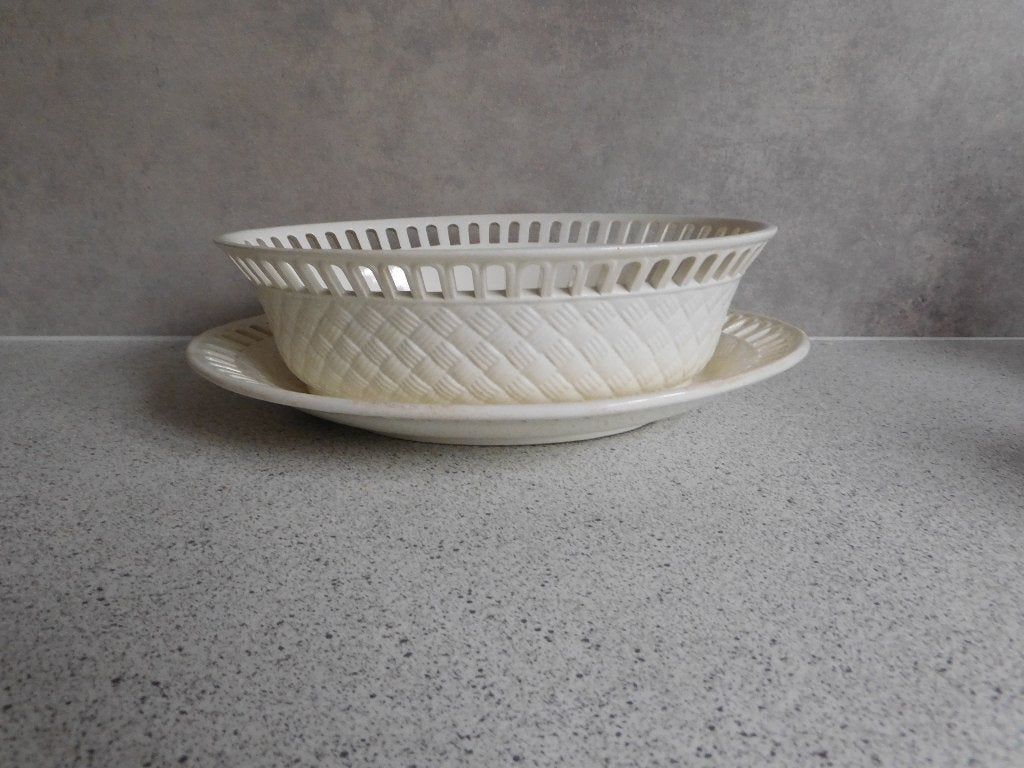 Wedgwood Edme Schaal en Onderbord, Klassiek, Ophalen of Verzenden, Schaal of Schalen, Zo goed als nieuw