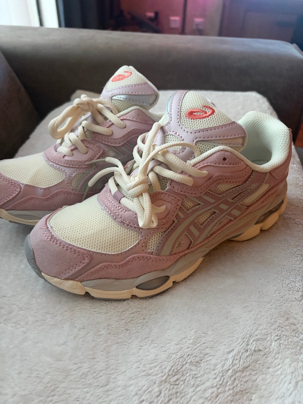 Asics sneakers 1:1, maat 40 (valt klein), nieuw, Ophalen of Verzenden, Nieuw, Roze, Sneakers of Gympen