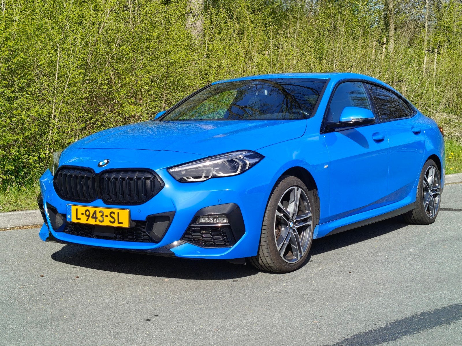 BMW 2-Serie Gran Coupé 218i 136pk 2021 Blauw, Auto's, Voorwielaandrijving, Zwart, Blauw, Leder en Stof
