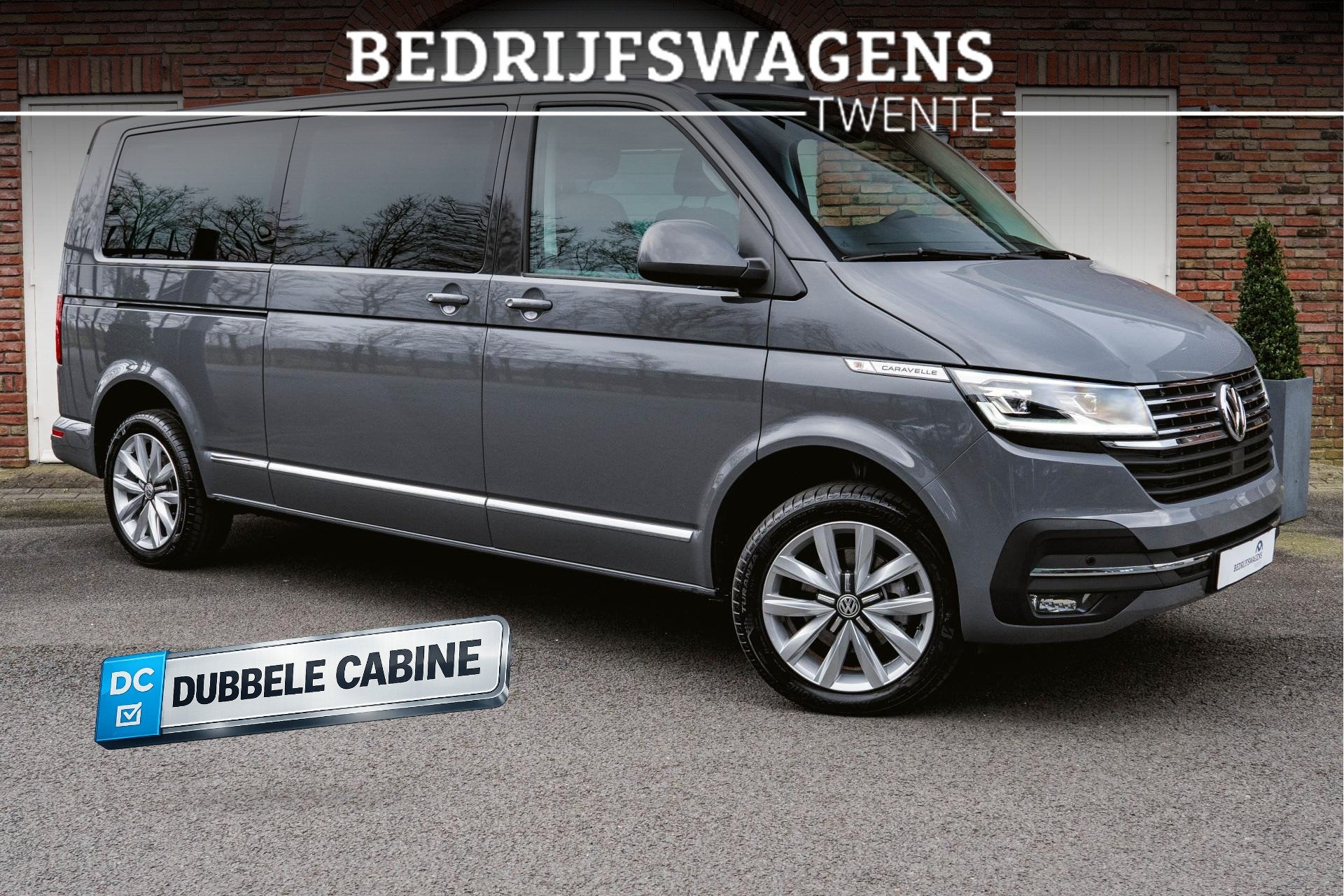 Volkswagen Transporter T6.1 CARAVELLE 2.0 TDI 150 PK DSG L2H, Stof, Gebruikt, Zwart, 4 cilinders