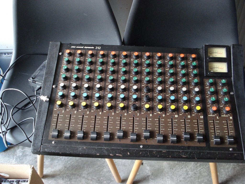 2 MENGPANELEN  O.A.  BEHRINGEN, Muziek en Instrumenten, Mengpanelen, Ophalen, Gebruikt