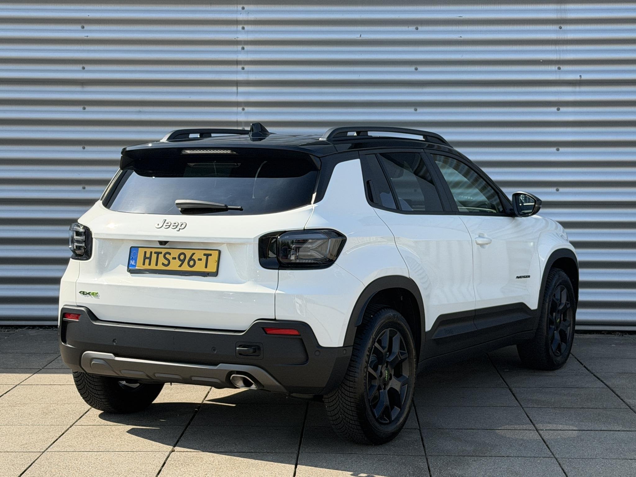 Jeep Avenger 1.2T 4xe Overland Automaat | Navigatie | Camera, Auto's, Jeep, Automaat, 145 pk, Stof, Gebruikt